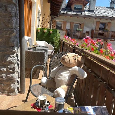 Maison Julie-Lungo La Via Francigena Etroubles Εξωτερικό φωτογραφία