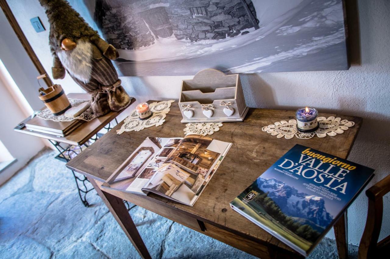 Maison Julie-Lungo La Via Francigena Etroubles Εξωτερικό φωτογραφία