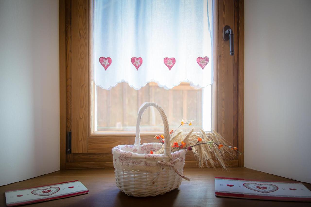 Maison Julie-Lungo La Via Francigena Etroubles Εξωτερικό φωτογραφία